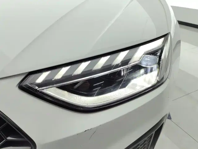 Audi A4L — Фото автомобиля 5