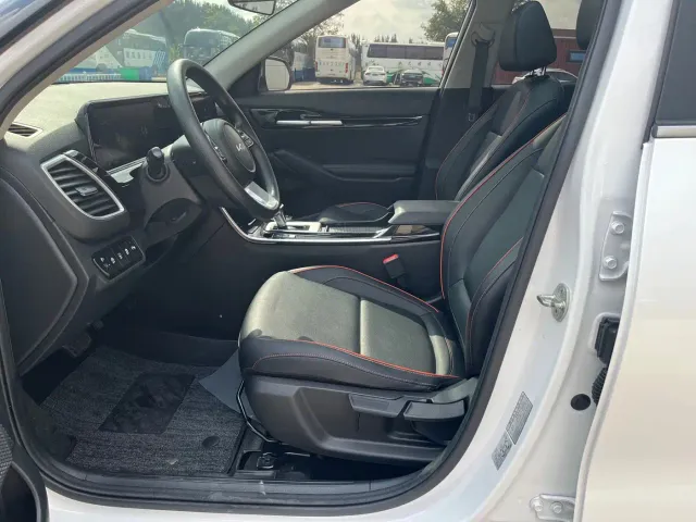 Kia Seltos — Фото автомобиля 4