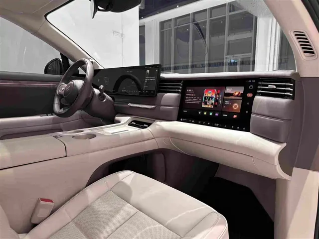 IM Motors LS6 — Фото автомобиля 17