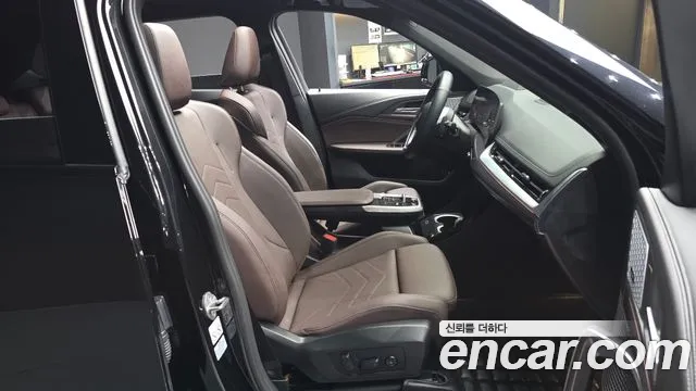 BMW X1 sDrive 18d M Sport — Фото автомобиля 11