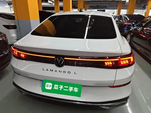 Volkswagen Lamando — Фото автомобиля 5