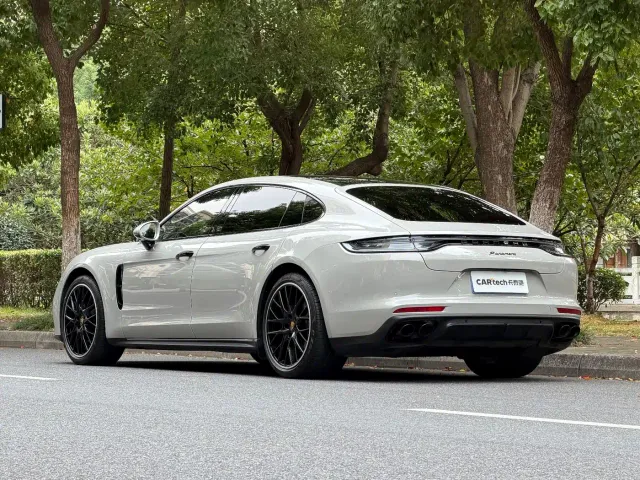 Porsche Panamera 2023 Panamera Executive Long Wheelbase Platinum Edition 2.9T — Фото автомобиля 23