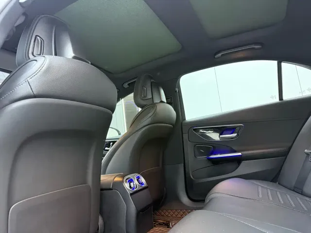 Mercedes-Benz C-Class — Фото автомобиля 9