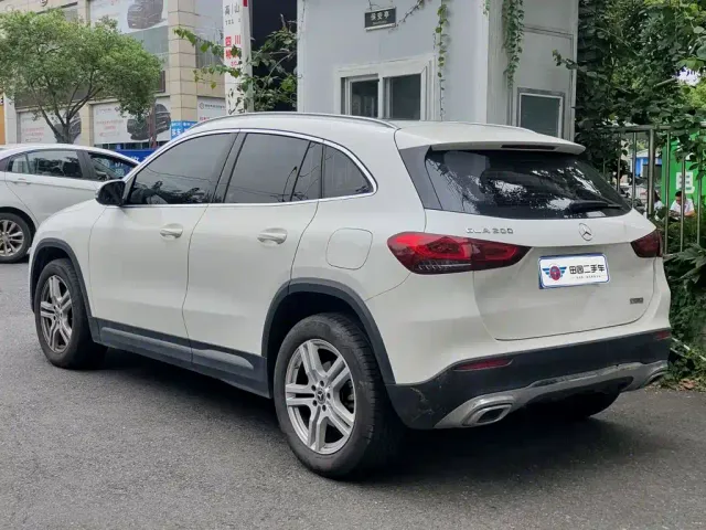 Mercedes-Benz GLA-Class — Фото автомобиля 4