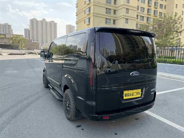 Ford Tourneo — Фото автомобиля 21