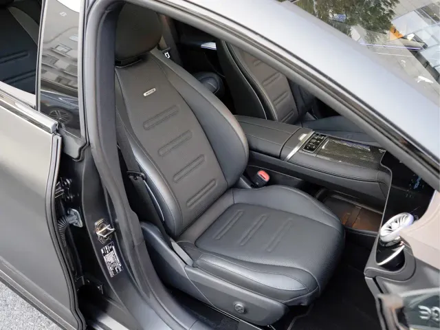 Mercedes-Benz EQE AMG — Фото автомобиля 17
