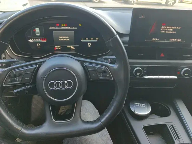 Audi A4L — Фото автомобиля 12