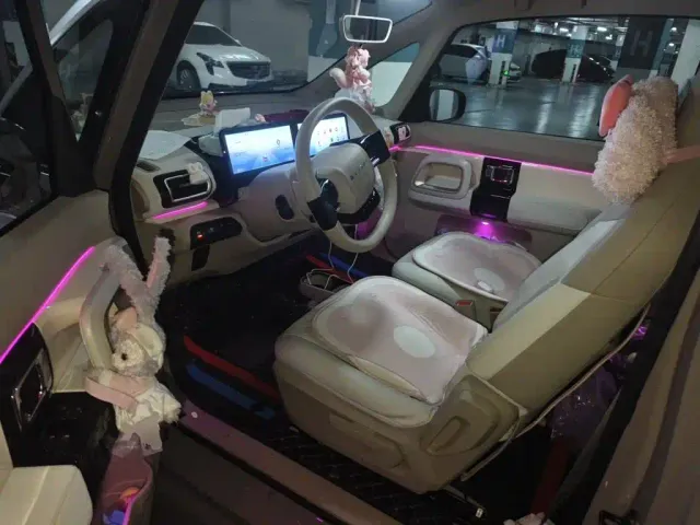 Baojun KiWi EV — Фото автомобиля 12