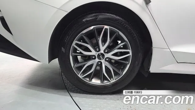 Kia K5 K5 3 поколение 2.0 LPI(Для проката) — Фото автомобиля 4