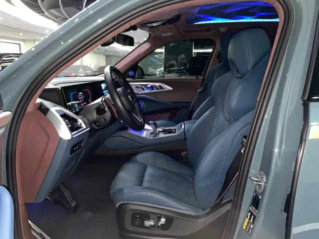 BMW XM — Фото автомобиля 9
