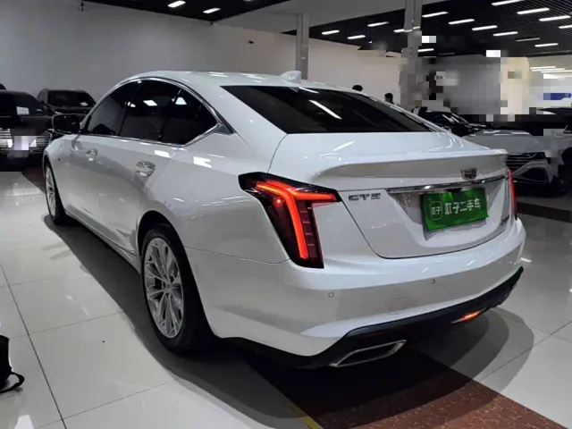 Cadillac CT5 — Фото автомобиля 4