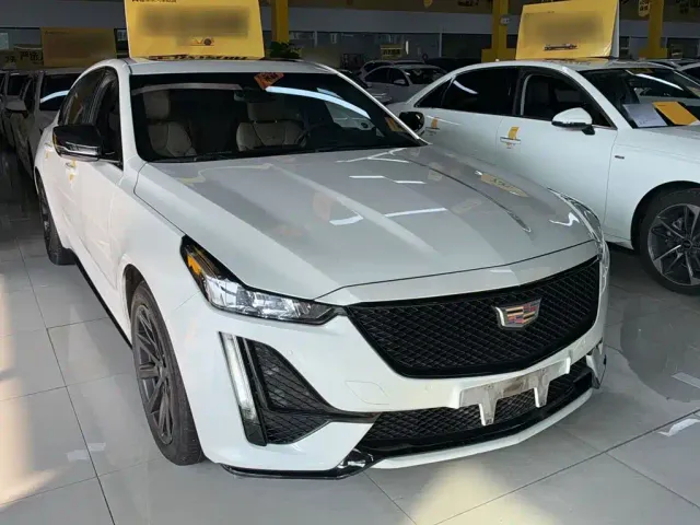 Cadillac CT5 — Фото автомобиля 4