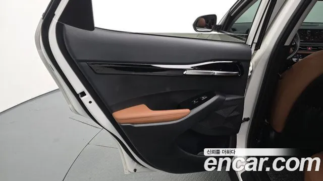Kia Seltos New — Фото автомобиля 14
