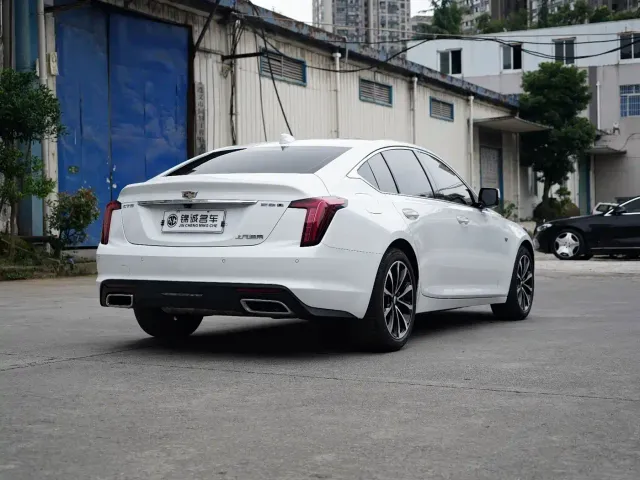 Cadillac CT5 — Фото автомобиля 16