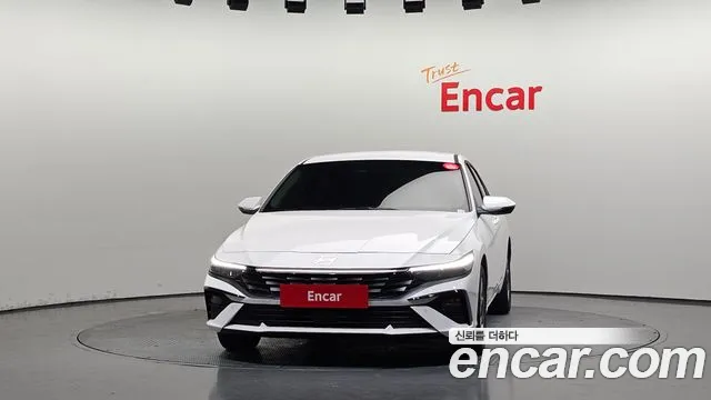 Hyundai AVANTE Smart — Фото автомобиля 3