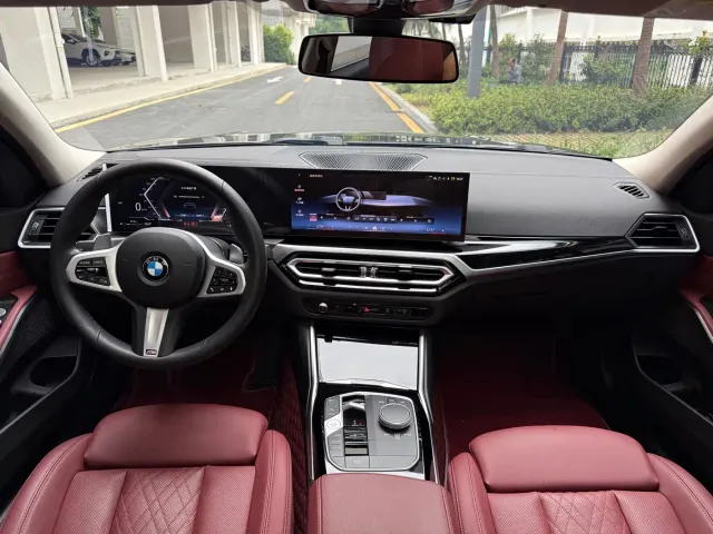 BMW 3 Series — Фото автомобиля 11