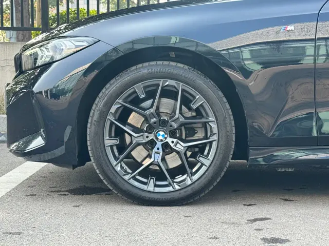 BMW 3 Series — Фото автомобиля 3