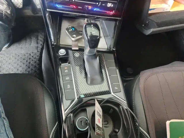 Volkswagen Passat — Фото автомобиля 16