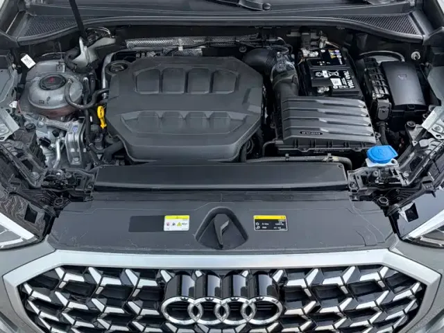 Audi Q3 — Фото автомобиля 14