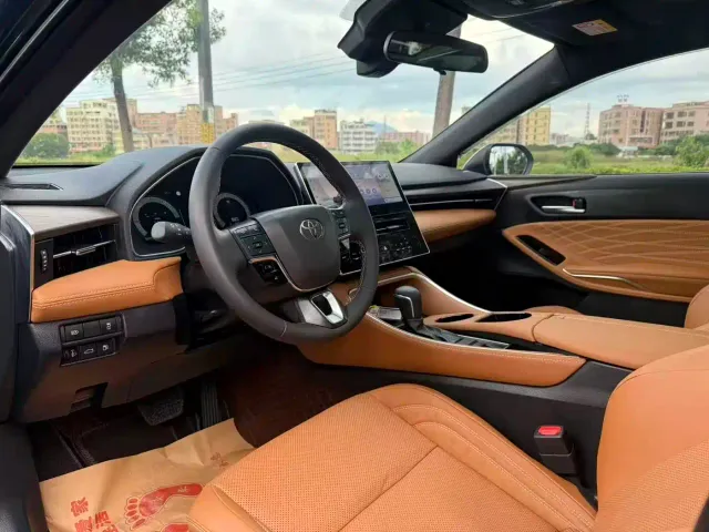 Toyota Avalon — Фото автомобиля 4