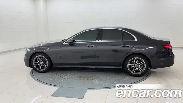 Mercedes-Benz E-Class W213 — Фото автомобиля 2