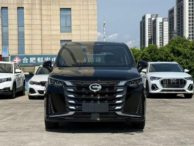 GAC Trumpchi M6 — Фото автомобиля 2