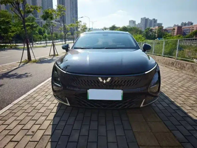 Wuling Starlight — Фото автомобиля 9