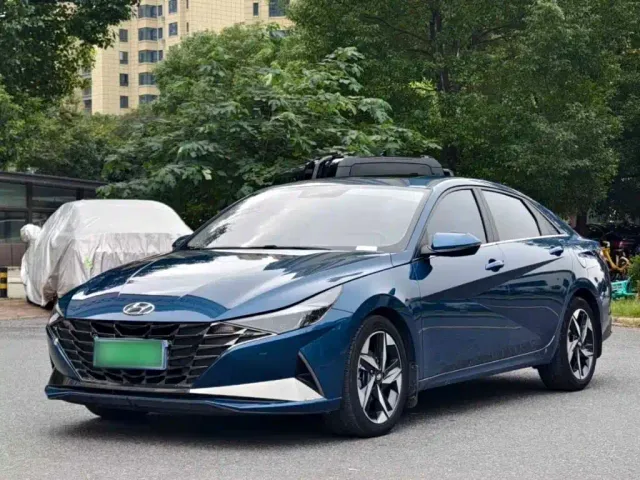 Фотография автомобиля — Hyundai Elantra
