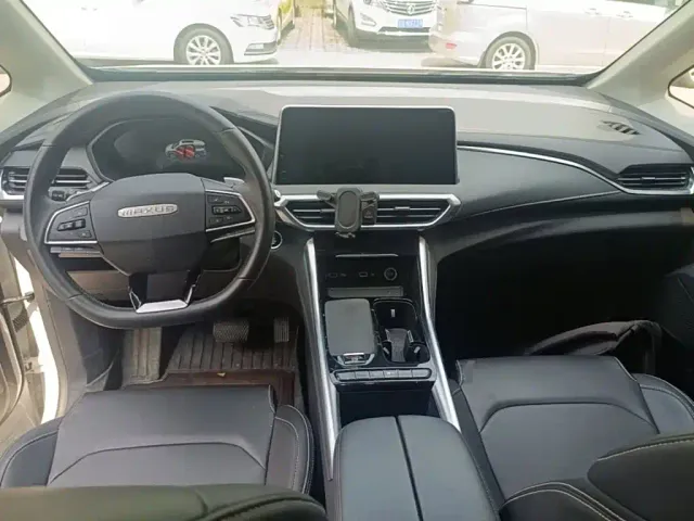 Maxus G50 — Фото автомобиля 9