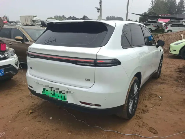 Leapmotor C10 — Фото автомобиля 6