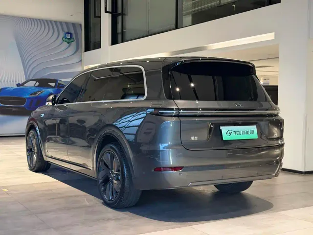 Li Auto L9 — Фото автомобиля 7