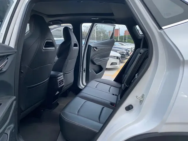 Changan X5 Plus — Фото автомобиля 11