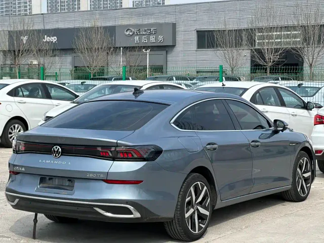 Volkswagen Lamando — Фото автомобиля 9