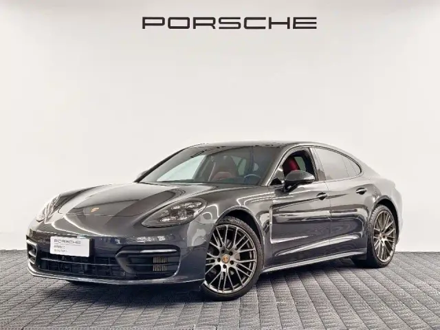 Фотография автомобиля — Porsche Panamera