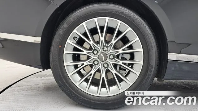 Genesis G80 Бензин 2.5 турбо AWD — Фото автомобиля 5