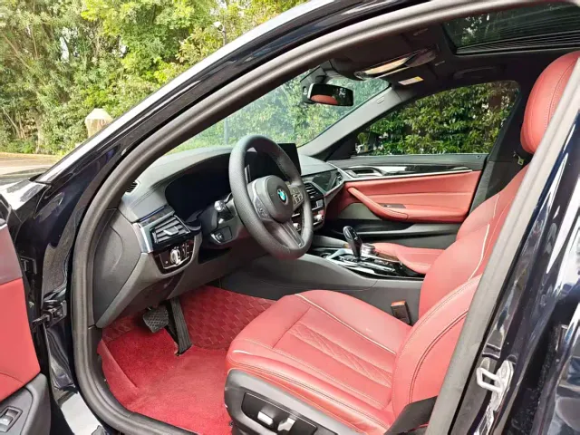 BMW 5 Series — Фото автомобиля 4