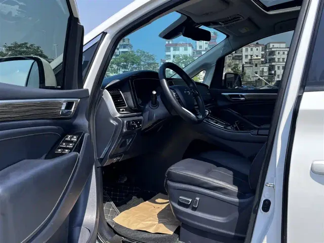 GAC Trumpchi M8 — Фото автомобиля 9