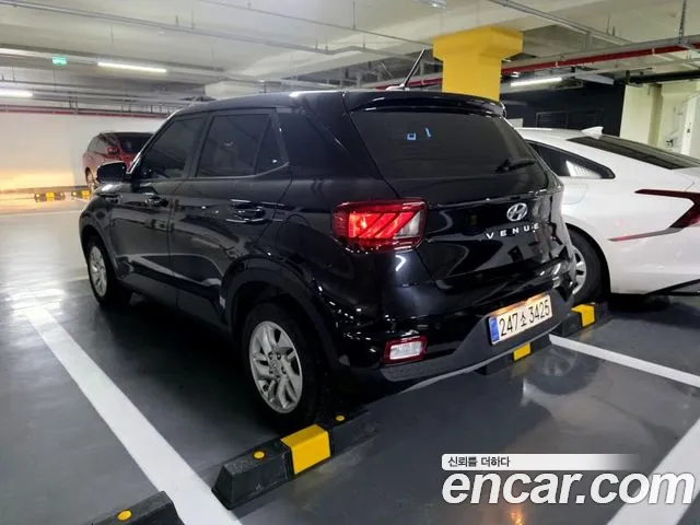Hyundai Venue — Фото автомобиля 6