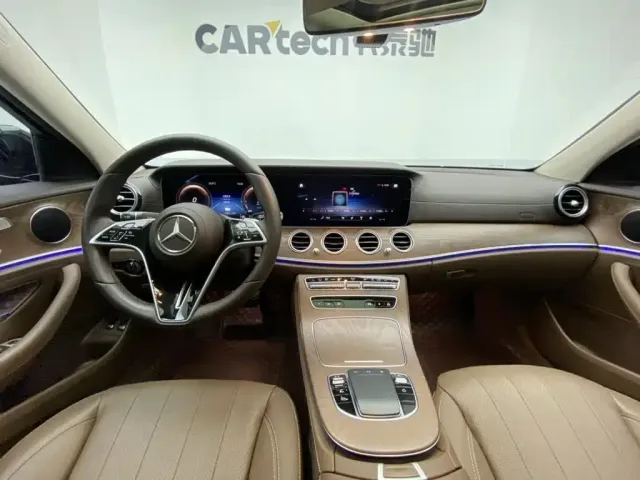 Mercedes-Benz E-Class — Фото автомобиля 13