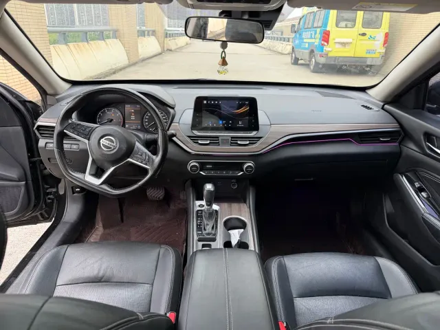 Nissan Teana — Фото автомобиля 7