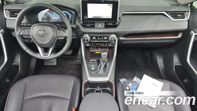 Toyota RAV4 — Фото автомобиля 7