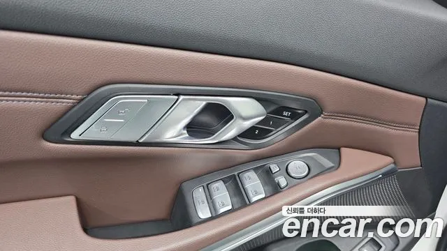 BMW 3-Series 3 серия (G20) 320i Touring M Sport — Фото автомобиля 27