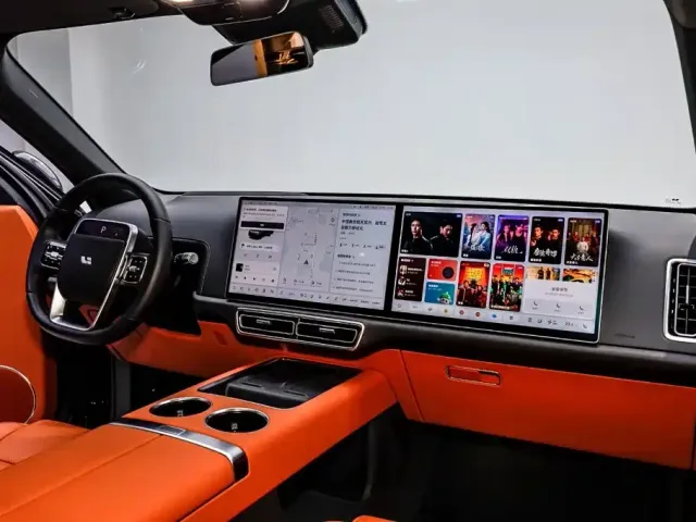 Li Auto L8 — Фото автомобиля 17
