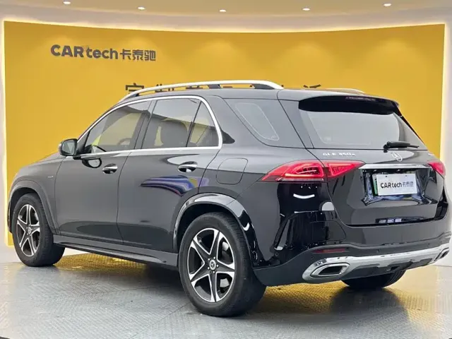 Mercedes-Benz GLE-Class — Фото автомобиля 6