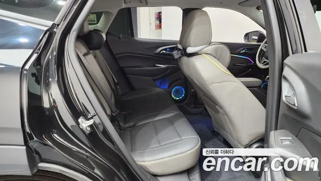ChevroletGMDaewoo Trax Trax Кроссовер — Фото автомобиля 11