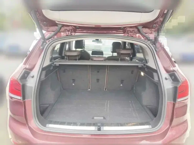 BMW X1 — Фото автомобиля 5