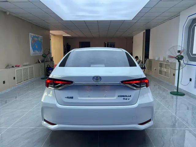 Toyota Corolla — Фото автомобиля 4