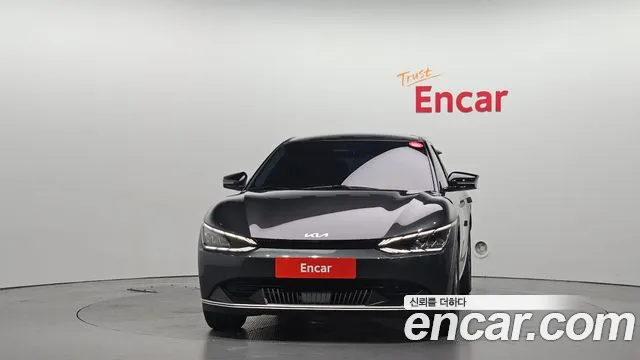 Kia EV6 — Фото автомобиля 3