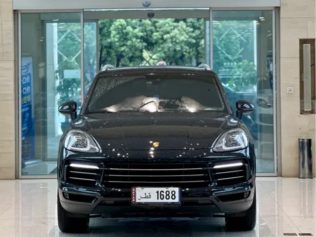 Porsche Cayenne — Фото автомобиля 2