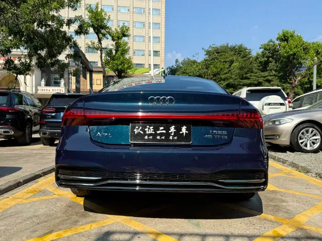 Audi A7L — Фото автомобиля 4